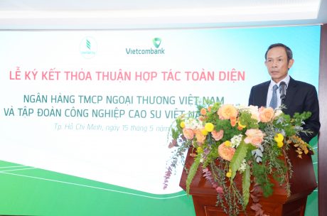 VRG và Vietcombank ký thỏa thuận hợp tác phát triển toàn diện